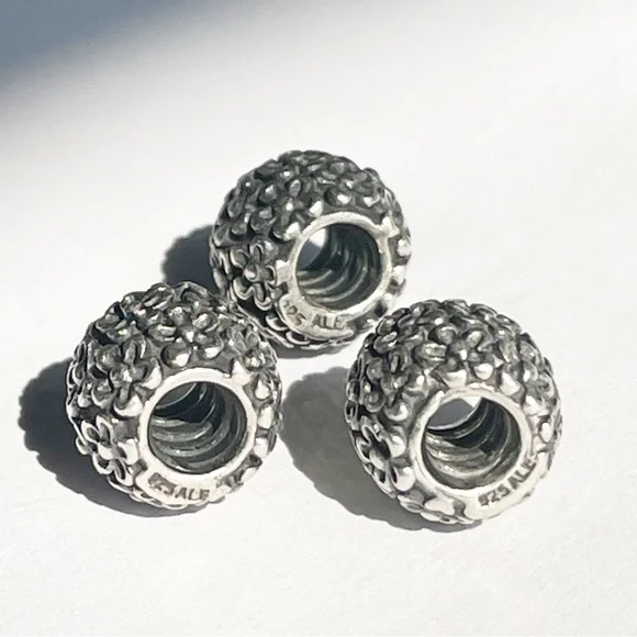 PANDORA Rare Perfect Posies Charm Floral 
Retired Flower Bead - 790566 - Picture 4 of 8